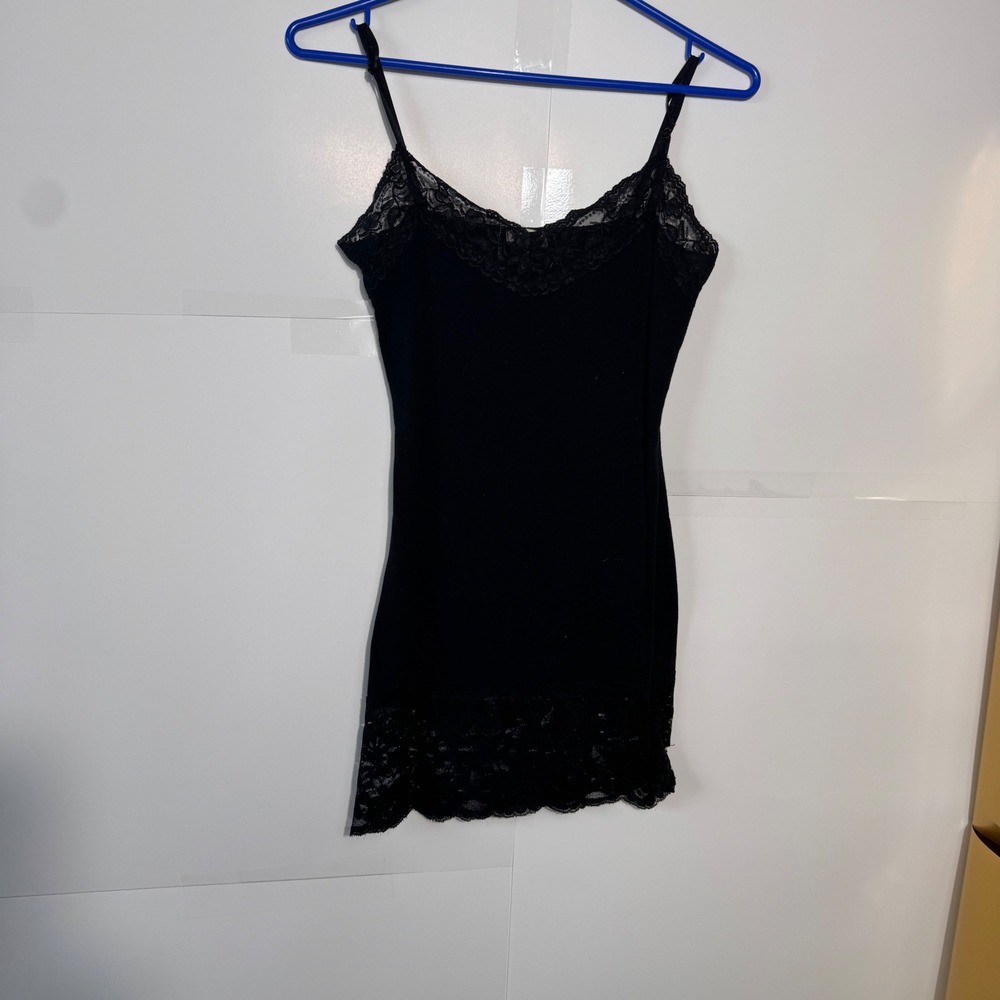 Y2k Zenana Outfitters Lace Trim Cami Size M Black Stretch Coquette 90s Layering - Picture 4 of 9